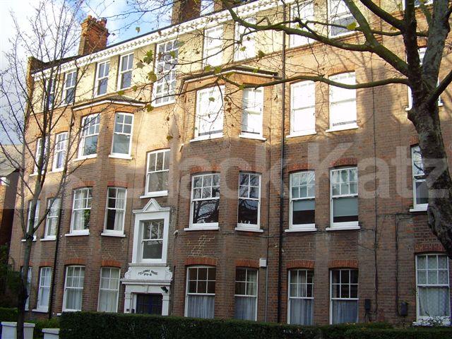 			3 Bedroom, 1 bath, 1 reception Flat			 Fieldway Crescent, HIGHBURY N5